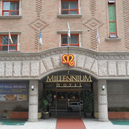 Kōyō Millennium Hotel מראה חיצוני תמונה