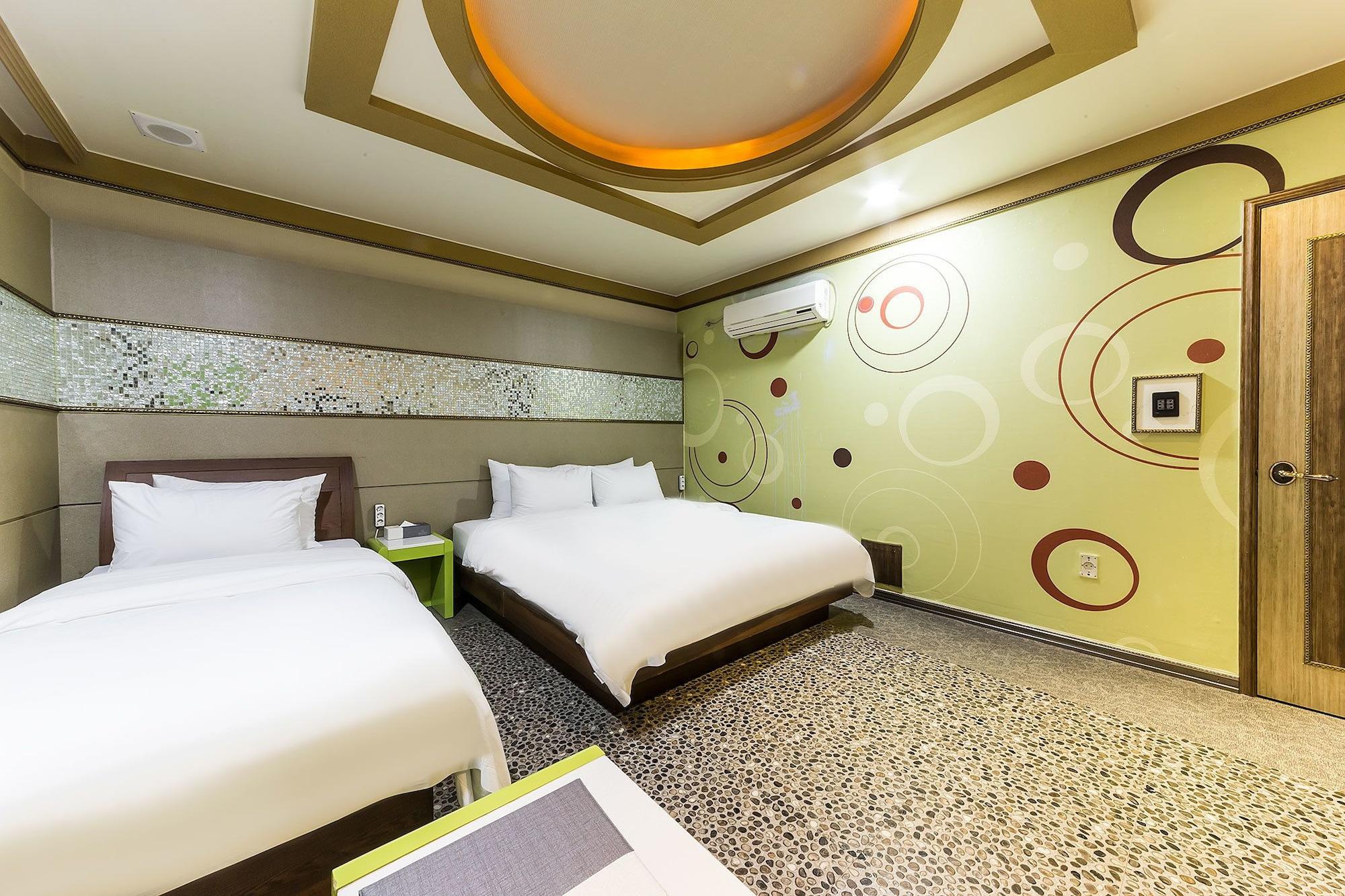 Kōyō Millennium Hotel מראה חיצוני תמונה