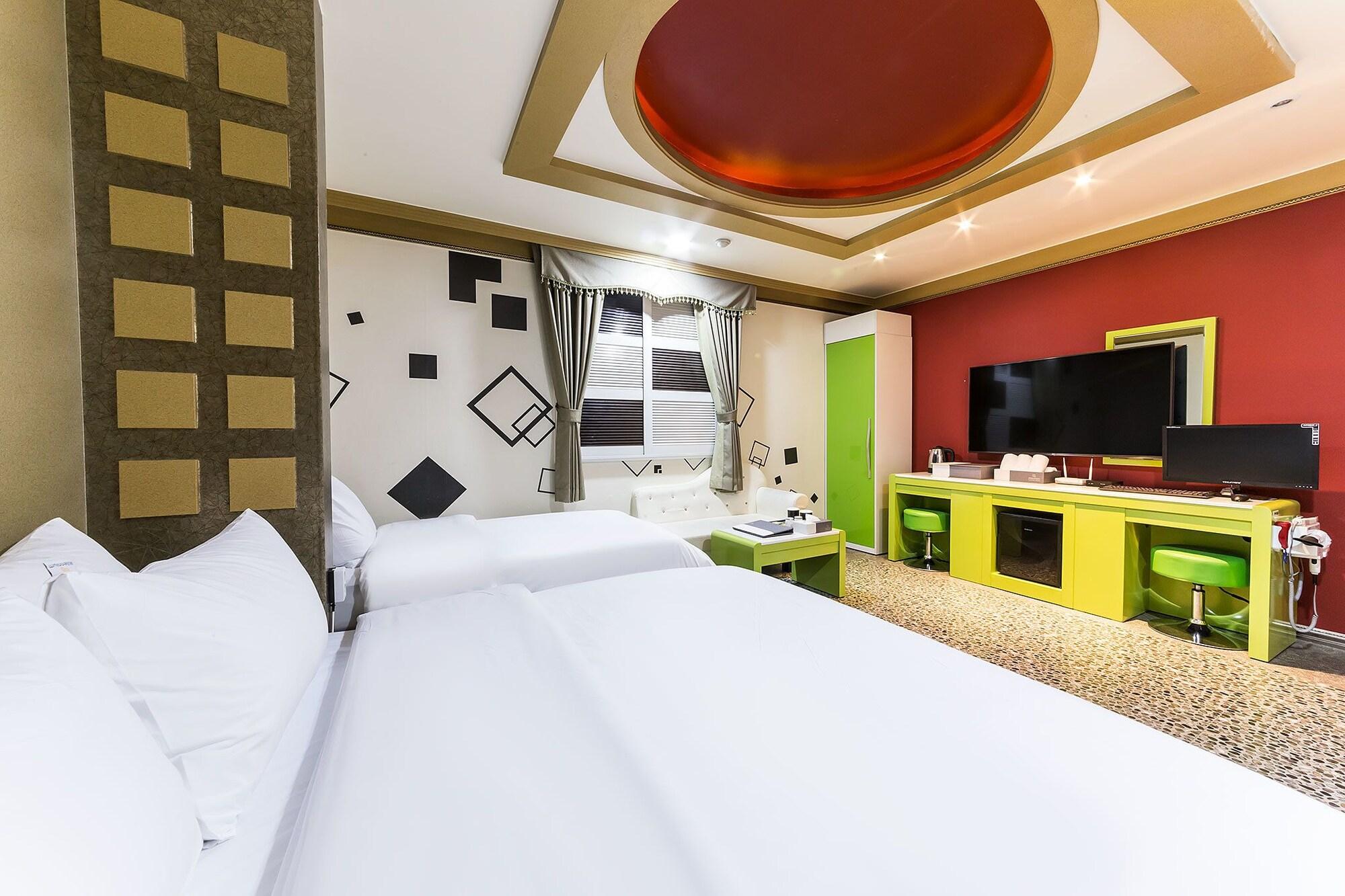 Kōyō Millennium Hotel מראה חיצוני תמונה