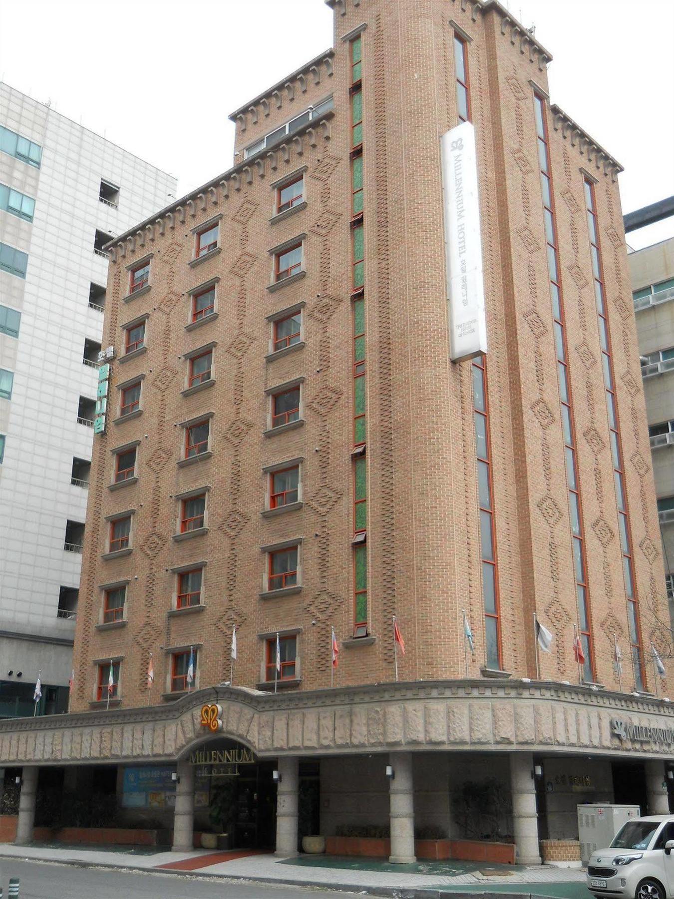 Kōyō Millennium Hotel מראה חיצוני תמונה
