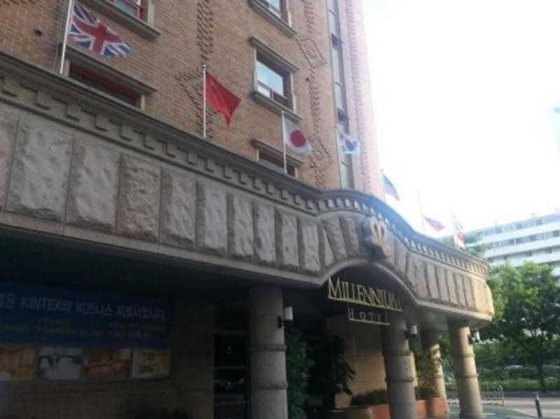 Kōyō Millennium Hotel מראה חיצוני תמונה