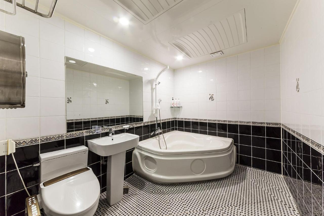 Kōyō Millennium Hotel מראה חיצוני תמונה